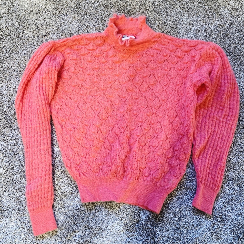 Knitted and knitted puff sleeve sweater